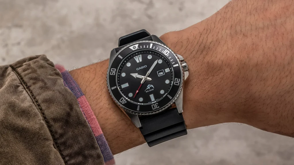 Casio MDV-106: O Relógio de Bill Gates Vale a Pena? Review Completo casio duro mdv106