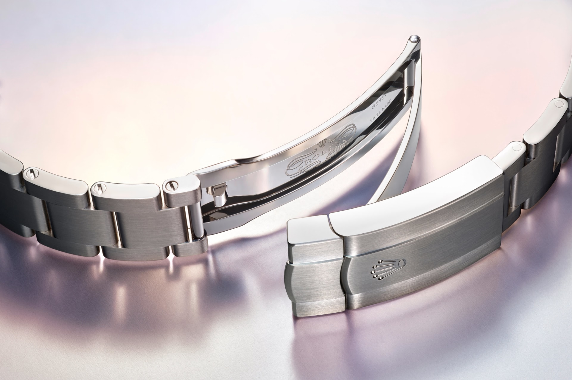 Como ajustar pulseira de aço do relógio: guia completo e detalhado passo a passo Image